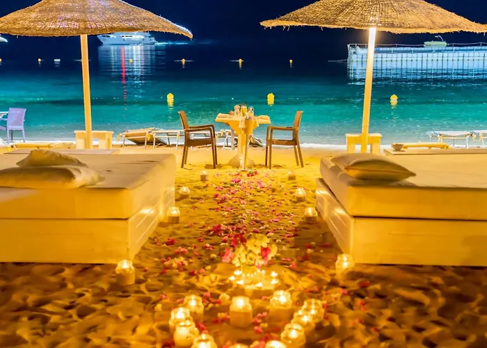 Sea View - - Beach, Pools & Workspace